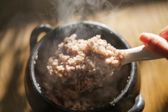 玄米の土鍋炊飯で風味の向上